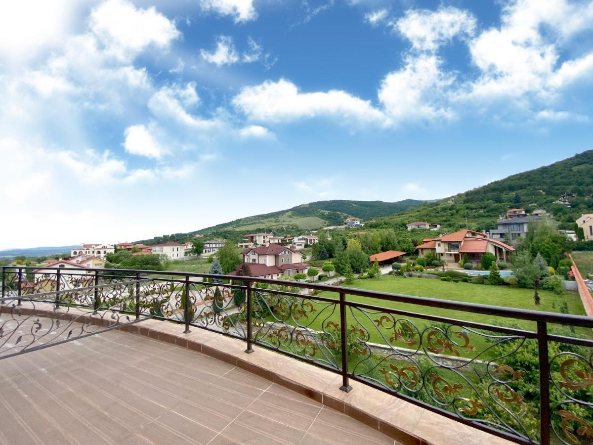 Alchemist Residence Von Goldenburg Belashtitsa Luaran gambar