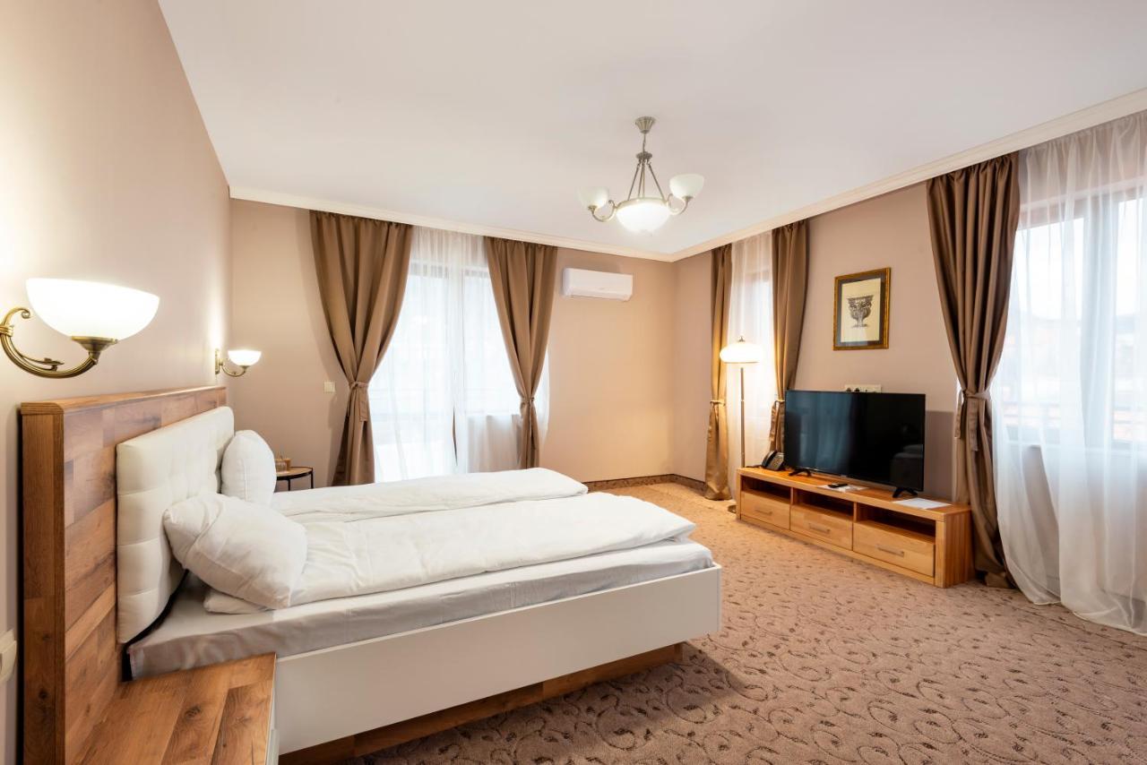 Alchemist Residence Von Goldenburg Belashtitsa Luaran gambar